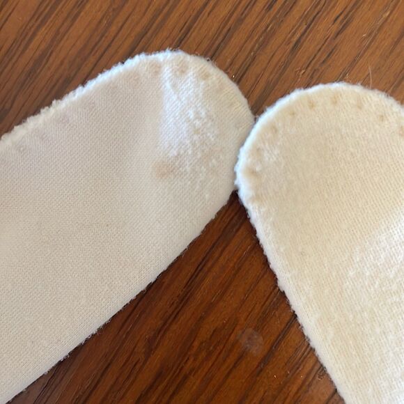 Vtg mid Century cream colored cotton gloves with bead & embroidered design - Picture 4 of 6